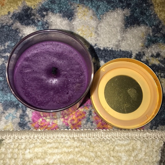 Candle by Slatkin/Bath & Body Works-Woodland Berry - Picture 4 of 7